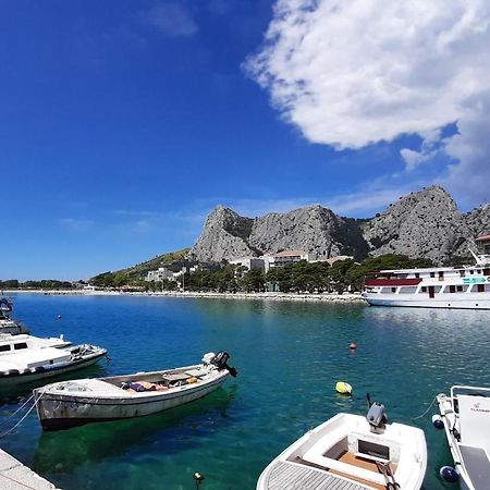 Apartment Ora Omis Exterior photo