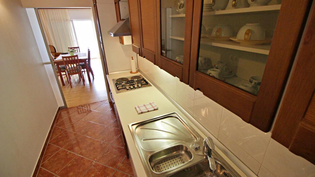 Apartment Ora Omis Exterior photo