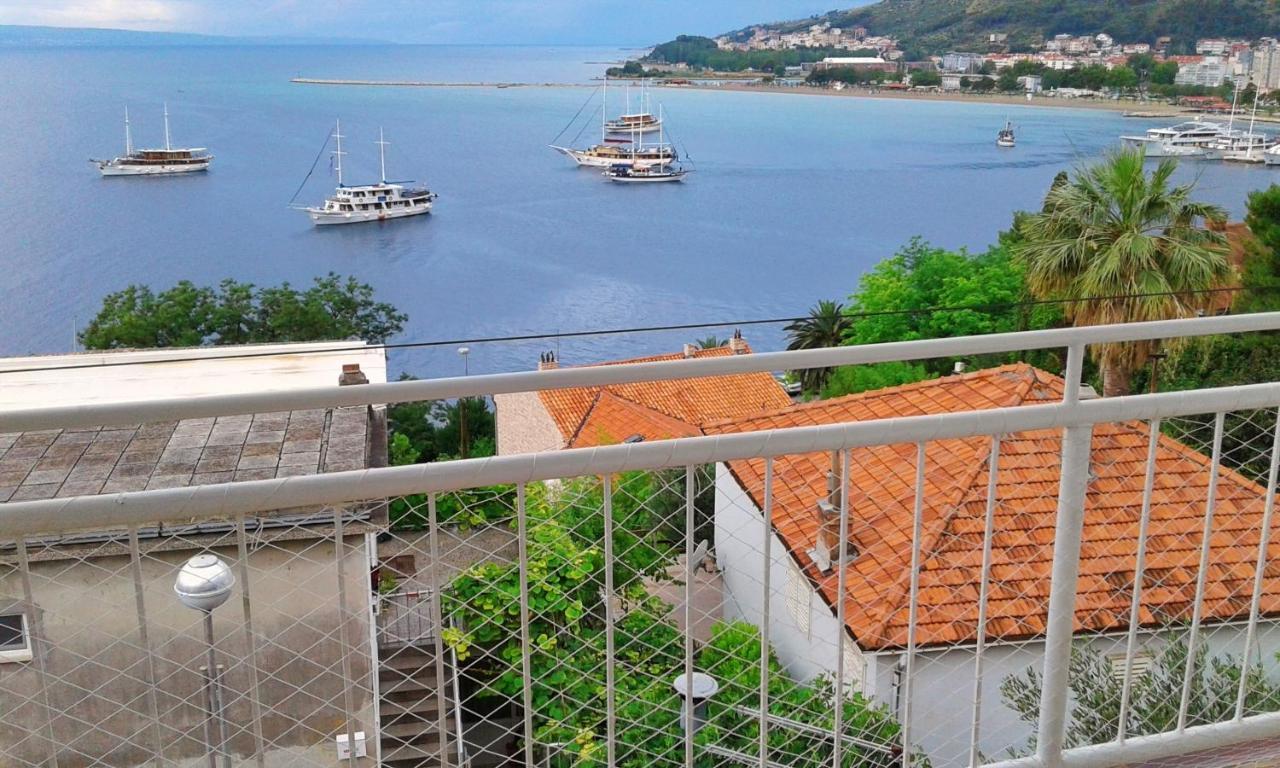 Apartment Ora Omis Exterior photo